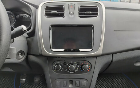 Renault Logan II, 2021 год, 1 300 000 рублей, 19 фотография