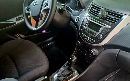 Hyundai Solaris II рестайлинг, 2014 год, 1 200 000 рублей, 6 фотография