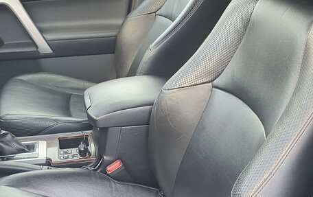 Toyota Land Cruiser Prado 150 рестайлинг 2, 2010 год, 2 350 000 рублей, 4 фотография