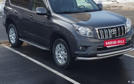 Toyota Land Cruiser Prado 150 рестайлинг 2, 2010 год, 2 350 000 рублей, 16 фотография