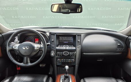 Infiniti FX II, 2011 год, 1 750 000 рублей, 6 фотография