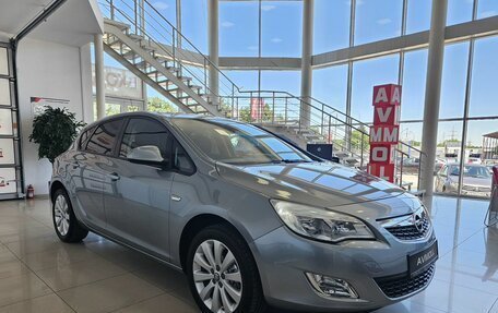 Opel Astra J, 2011 год, 995 000 рублей, 5 фотография