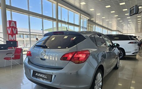 Opel Astra J, 2011 год, 995 000 рублей, 7 фотография