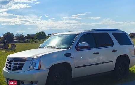 Cadillac Escalade III, 2008 год, 1 400 000 рублей, 1 фотография