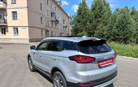 Geely Atlas, 2022 год, 1 899 000 рублей, 8 фотография