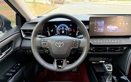 Toyota Camry, 2025 год, 3 390 001 рублей, 8 фотография