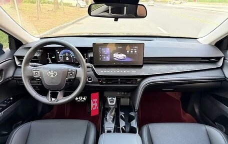 Toyota Camry, 2025 год, 3 390 001 рублей, 7 фотография