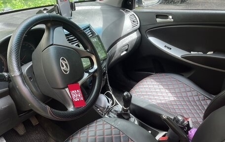 Hyundai Solaris II рестайлинг, 2013 год, 600 000 рублей, 6 фотография
