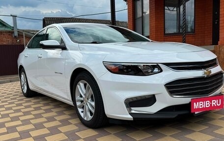 Chevrolet Malibu IX, 2018 год, 1 550 000 рублей, 2 фотография