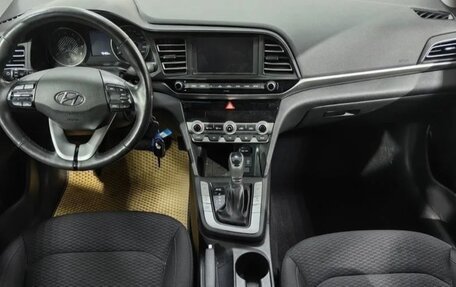Hyundai Elantra VI рестайлинг, 2019 год, 1 720 000 рублей, 6 фотография