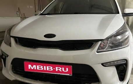 KIA Rio IV, 2020 год, 1 580 000 рублей, 2 фотография