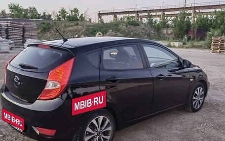 Hyundai Solaris II рестайлинг, 2011 год, 750 000 рублей, 4 фотография
