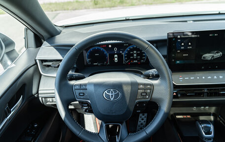 Toyota Camry, 2025 год, 4 550 000 рублей, 13 фотография