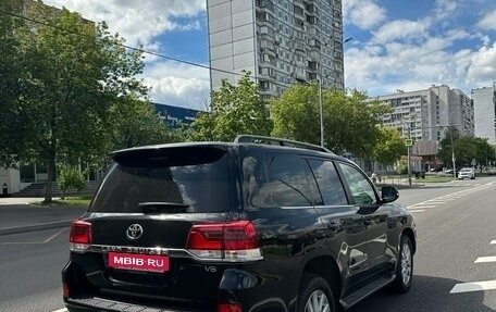 Toyota Land Cruiser 200, 2016 год, 6 300 000 рублей, 2 фотография