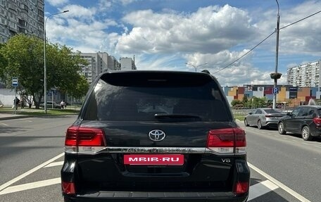 Toyota Land Cruiser 200, 2016 год, 6 300 000 рублей, 3 фотография