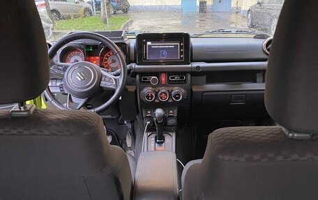 Suzuki Jimny, 2020 год, 2 700 000 рублей, 17 фотография