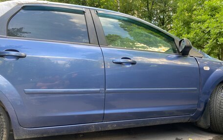 Ford Focus II рестайлинг, 2005 год, 240 000 рублей, 2 фотография