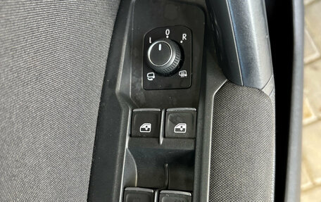 Volkswagen Tiguan II, 2020 год, 2 749 000 рублей, 13 фотография