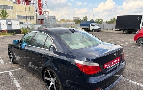 BMW 5 серия, 2004 год, 850 000 рублей, 8 фотография