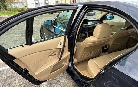 BMW 5 серия, 2004 год, 850 000 рублей, 12 фотография