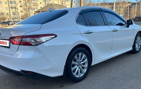 Toyota Camry, 2018 год, 2 450 000 рублей, 2 фотография