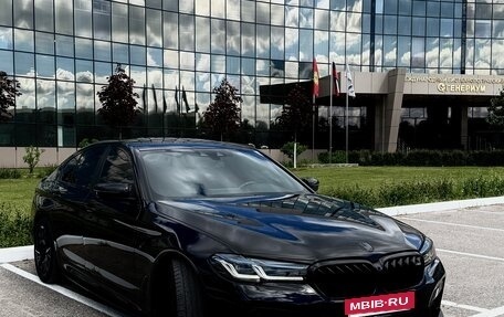 BMW 5 серия, 2018 год, 3 550 000 рублей, 3 фотография