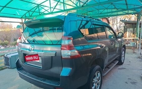 Toyota Land Cruiser Prado 150 рестайлинг 2, 2015 год, 4 000 000 рублей, 3 фотография