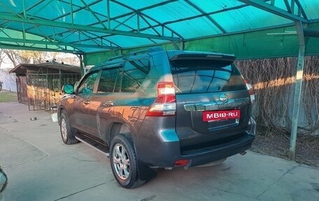 Toyota Land Cruiser Prado 150 рестайлинг 2, 2015 год, 4 000 000 рублей, 7 фотография