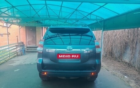 Toyota Land Cruiser Prado 150 рестайлинг 2, 2015 год, 4 000 000 рублей, 21 фотография