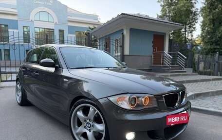 BMW 1 серия, 2008 год, 699 999 рублей, 3 фотография