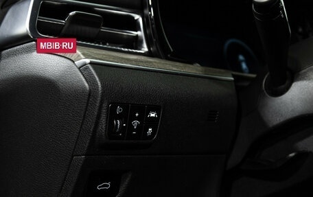 KIA K5, 2020 год, 2 400 000 рублей, 23 фотография