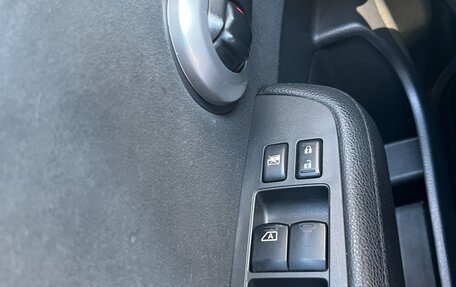 Nissan Tiida, 2010 год, 600 000 рублей, 21 фотография