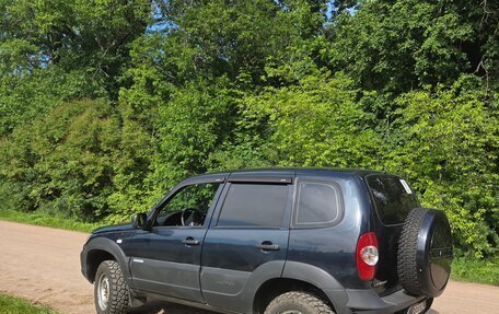 Chevrolet Niva I рестайлинг, 2011 год, 520 000 рублей, 7 фотография