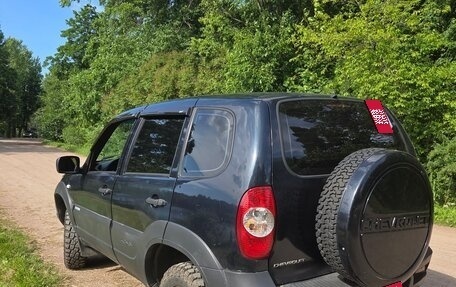 Chevrolet Niva I рестайлинг, 2011 год, 520 000 рублей, 6 фотография