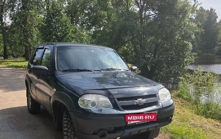 Chevrolet Niva I рестайлинг, 2011 год, 520 000 рублей, 5 фотография