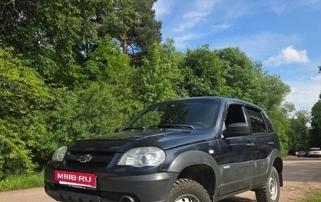 Chevrolet Niva I рестайлинг, 2011 год, 520 000 рублей, 2 фотография