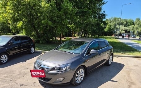Opel Astra J, 2011 год, 650 000 рублей, 3 фотография