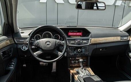 Mercedes-Benz E-Класс, 2010 год, 2 030 000 рублей, 6 фотография