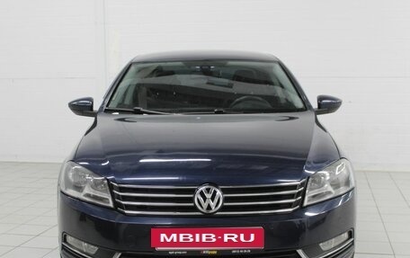Volkswagen Passat B7, 2011 год, 930 000 рублей, 2 фотография