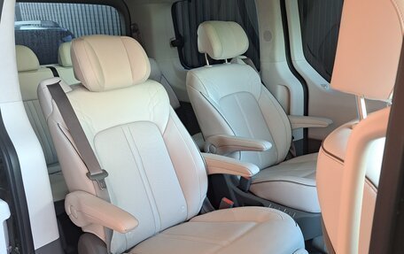 Hyundai Staria, 2023 год, 6 500 000 рублей, 3 фотография