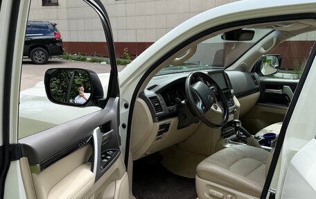 Toyota Land Cruiser 200, 2021 год, 14 250 000 рублей, 5 фотография