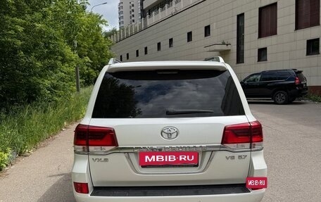 Toyota Land Cruiser 200, 2021 год, 14 250 000 рублей, 4 фотография