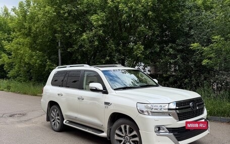 Toyota Land Cruiser 200, 2021 год, 14 250 000 рублей, 14 фотография