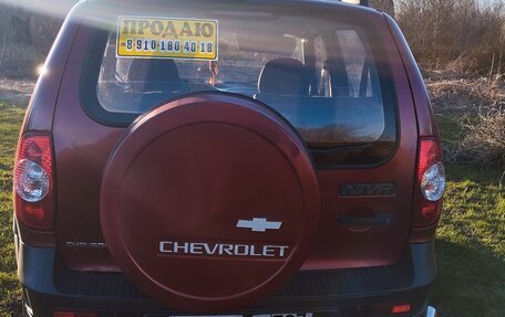 Chevrolet Niva I рестайлинг, 2011 год, 570 000 рублей, 2 фотография