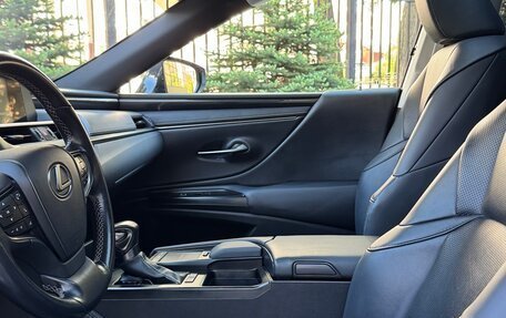 Lexus ES VII, 2019 год, 4 350 000 рублей, 2 фотография