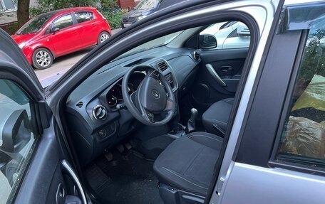 Renault Sandero II рестайлинг, 2015 год, 850 000 рублей, 11 фотография