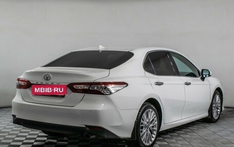 Toyota Camry, 2021 год, 3 055 000 рублей, 6 фотография