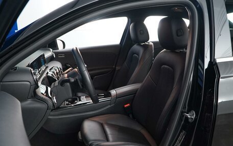 Mercedes-Benz A-Класс, 2019 год, 2 047 077 рублей, 10 фотография