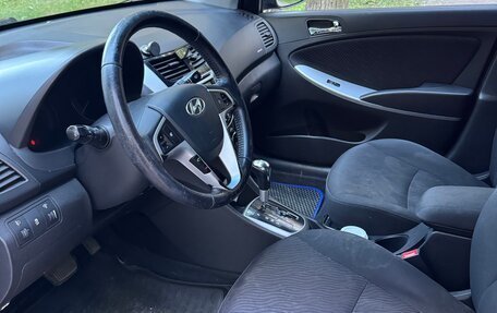Hyundai Solaris II рестайлинг, 2012 год, 450 000 рублей, 10 фотография