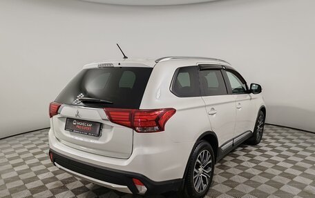 Mitsubishi Outlander III рестайлинг 3, 2016 год, 1 599 000 рублей, 5 фотография